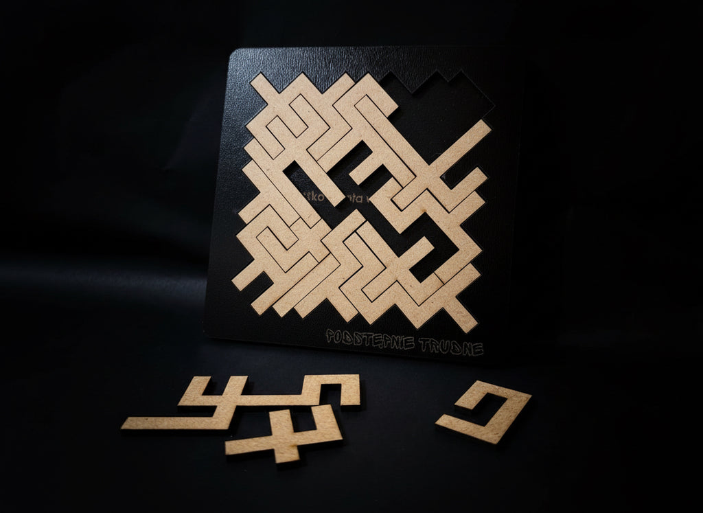 czarna ramka, puzzle wykonane ze sklejki, 15 elementów 